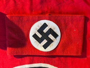 SCARCE WW2 GERMAN NSDAP ARMBAND IN 3 PIECE CONSTRUCTION WITH RZM PAPER TAG