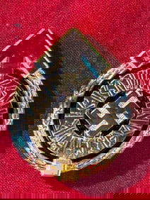 WW2 GERMAN HITLER YOUTH LEADERS SPORTS BADGE IN GOLD BY Gustav Brehmer, Markneukrichen RZM WITH