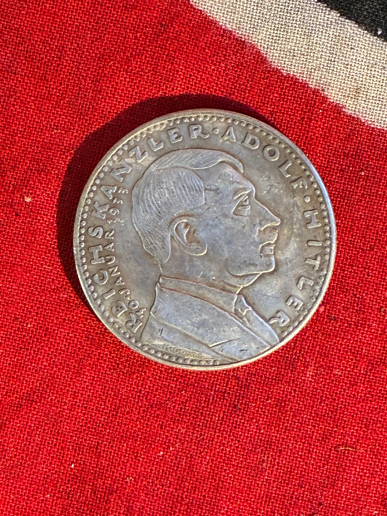 WW2 GERMAN KARL GOETZ ADOLF HITLER SILVER MEDAL COIN: WW2 GERMAN KARL GOETZ ADOLF HITLER SILVER MEDAL COIN. A VERY RARE FIND. SHOWS GOOD WEAR AND USE WITH A BEAUTIFUL OVERALL PATINA. PLEASE VIEW ALL DETAILED PICTURES. A RARE EXAMPLE OF THE TIME PERIOD.