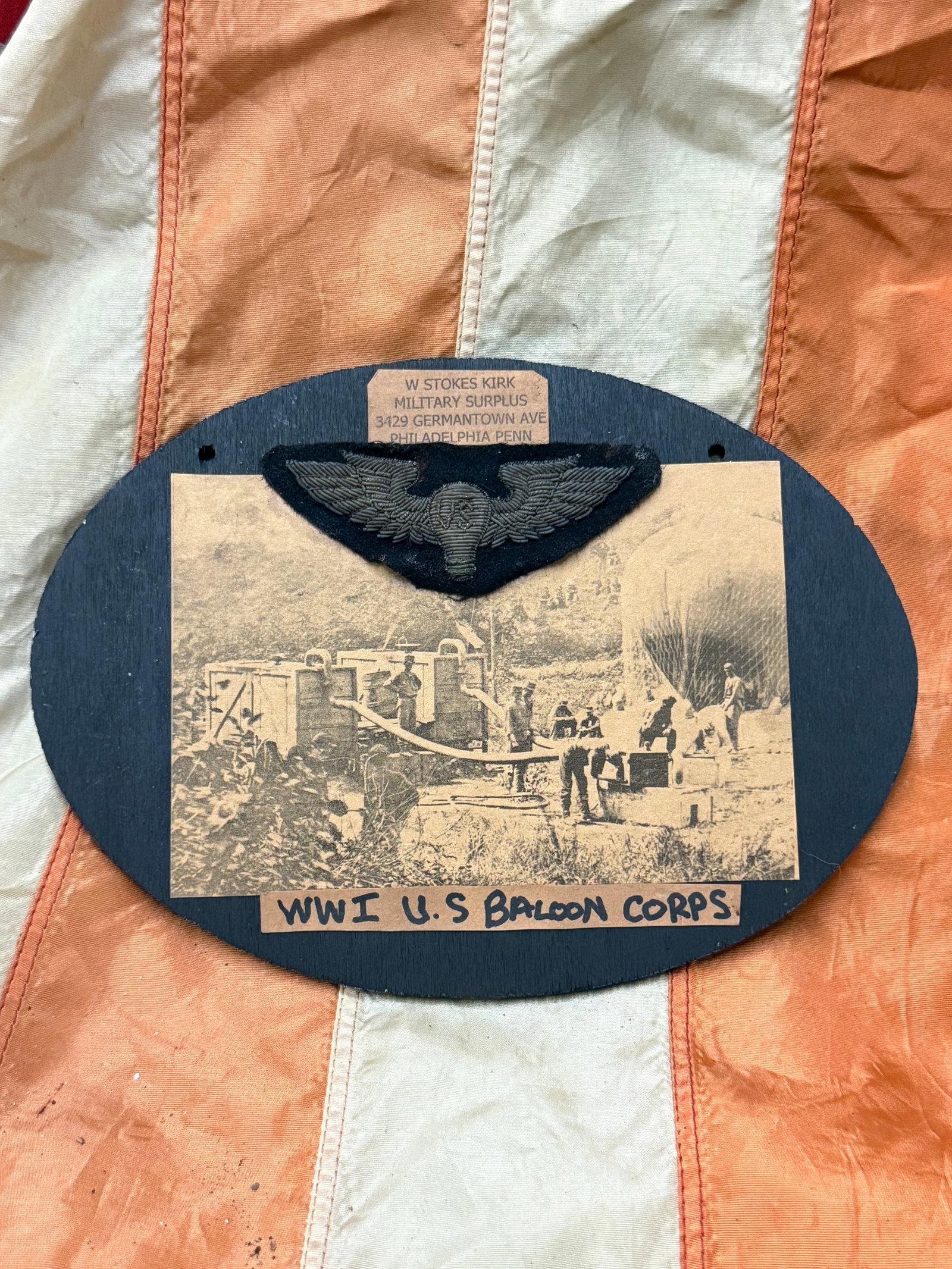 WW1 U.S. BALOON COPRS FRAMED HEADGEAR BADGE BY W. STOKES KIRK: WW1 U.S. BALOON COPRS FRAMED HEADGEAR BADGE BY W. STOKES KIRK. A VERY RARE FIND. SHOWS GOOD WEAR AND USE WITH A BEAUTIFUL OVERALL PATINA. PLEASE VIEW ALL DETAILED PICTURES. A RARE EXAMPLE OF THE TIME 