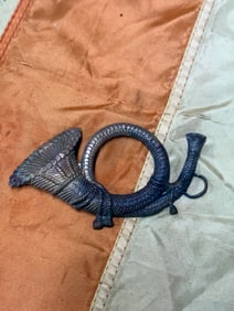 CIVIL WAR M1858 FALSE EMBROIDERED INFANTRY HORN BADGE INSIGNIA