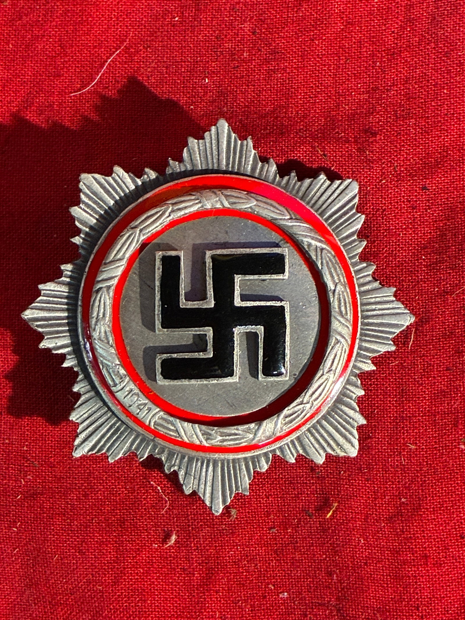 1941 German Cross - g.brehmer markneukirchen deutsche kreuz - Silver: 1941 German Cross - g.brehmer markneukirchen deutsche kreuz - Silver. A very rare find. Maker marked on the reverse. Shows good wear and use with a beautiful overall patina. Please view all detailed p