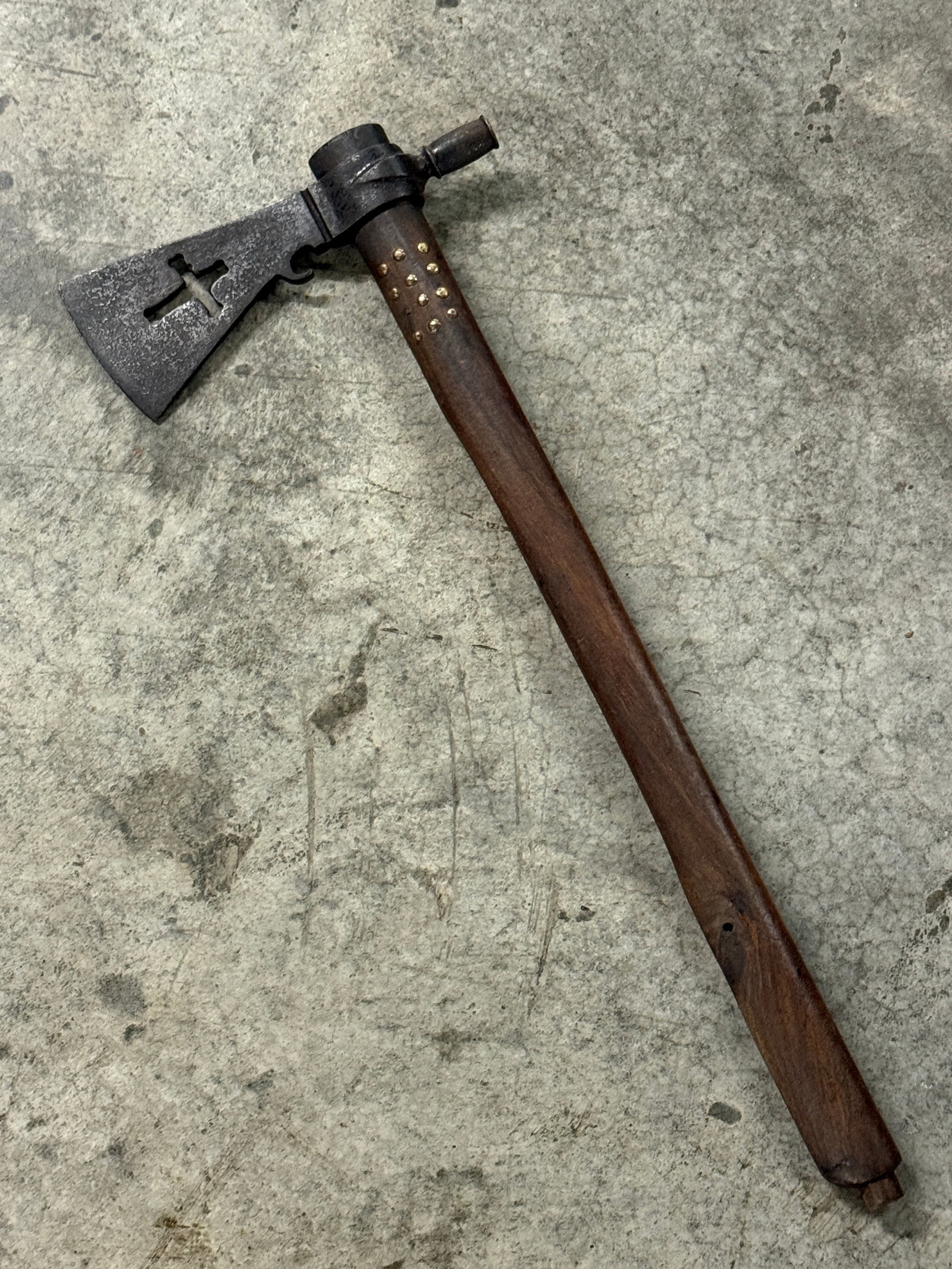 1800'S NATIVE AMERICAN NAVAJO INDIANS SMOKING PIPE STUDDED TOMAHAWK: 1800'S NATIVE AMERICAN NAVAJO INDIANS SMOKING PIPE STUDDED TOMAHAWK. A VERY RARE FIND THAT IS IN MINT OVERALL SHAPE AND CONDITION WITH A BEAUTIFUL OVERALL PATINA. SHOWS GOOD WEAR AND USE WITH A BEAUTI