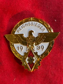 WWII GERMAN THIRD REICH REICHESSIEGER HITLER YOUTH BADGE BY G. BREHMER MARKNEUKIRCHEN