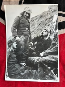 DATED 17.12.43 WW2 GERMAN PANZER DIVISION GROUP PHOTOGRAPH WITH STAMP ON REVERSE