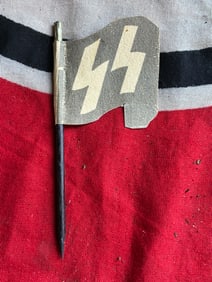 WW2 GERMAN WAFFEN SS HAND FLAG BY RZM - MAKER MARKED