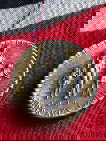 WHW Winterhilfswerk children in the countryside 1934 medal badge 2. WK