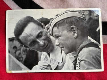 WW2 GERMAN HEINRICH HOFFMAN WITH HITLER YOUTH PHOTOGRAPH