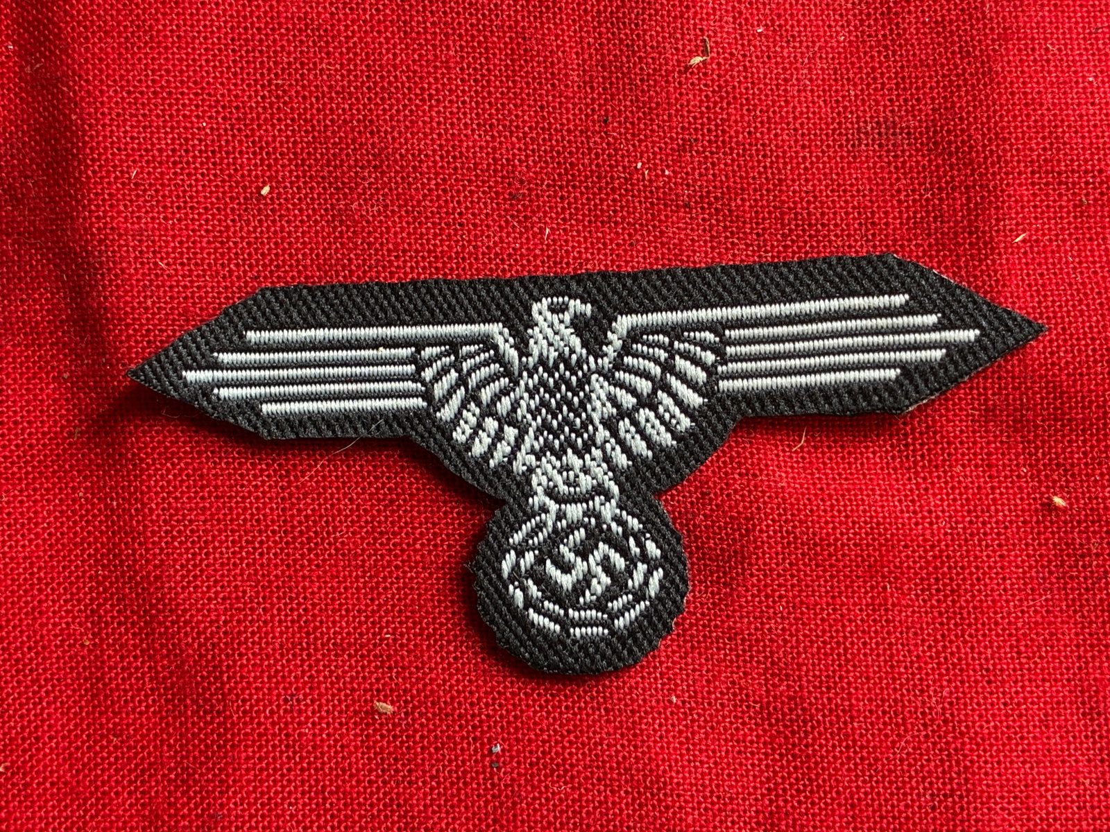 WW2 German Waffen NCO/EM SS Shoulder Patch: WW2 German Waffen NCO/EM SS Shoulder Patch. Appears to be unissued shape and condition with storage wear and use. Please view all detailed pictures. Ar are example of the time period.