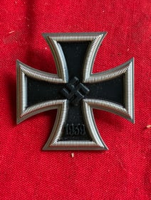 WWII German 1939 IRON CROSS 1ST CLASS