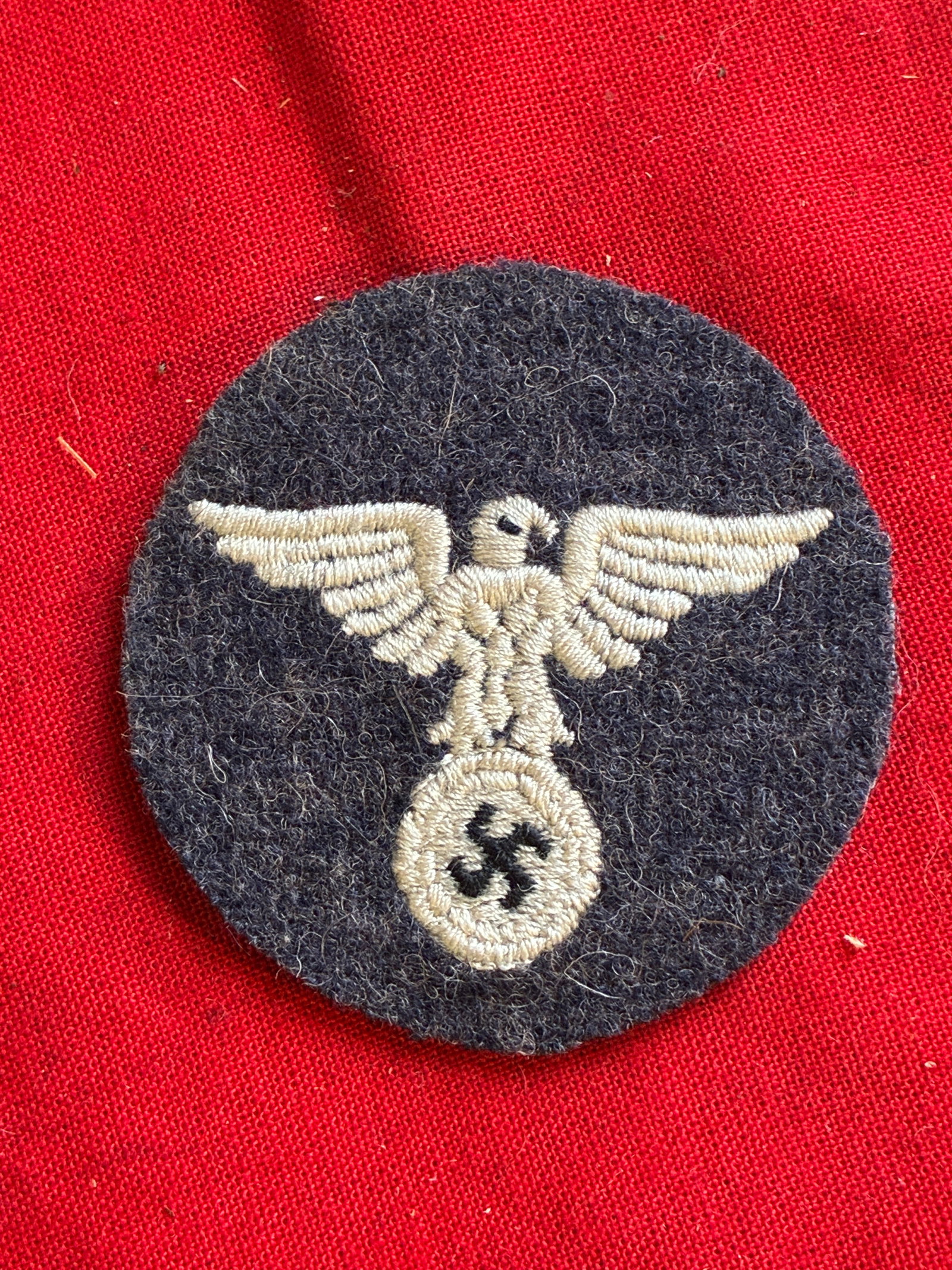 WW2 German DLV, Deutscher Luftfahrtverband, NCO Sleeve Eagle: WW2 German DLV, Deutscher Luftfahrtverband, NCO Sleeve Eagle. Although there had been a civilian flying organization, entitled, DLV, Deutscher Luftfahrtverband, (German Aviation Association), formed i