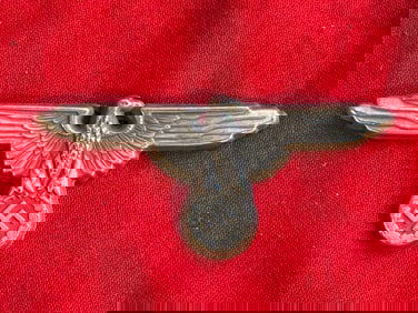 WW2 GERMAN WAFFEN SS VISOR CAP EAGLE BADGE INSIGNIA