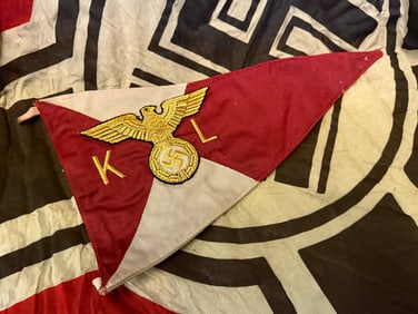WW2 GERMAN KREISLEITER VEHICLE PENNANT