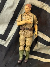 WW2 GERMAN DAK AFRIKA KORPS SOLDIER IN COMPLETE UNIFORM WITHOUT HEADGEAR