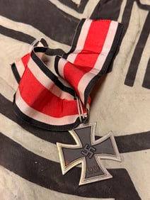 WW2 GERMAN 1939 KNIGHTS CROSS OF THE IRON CROSS WITH LONG RIBBON