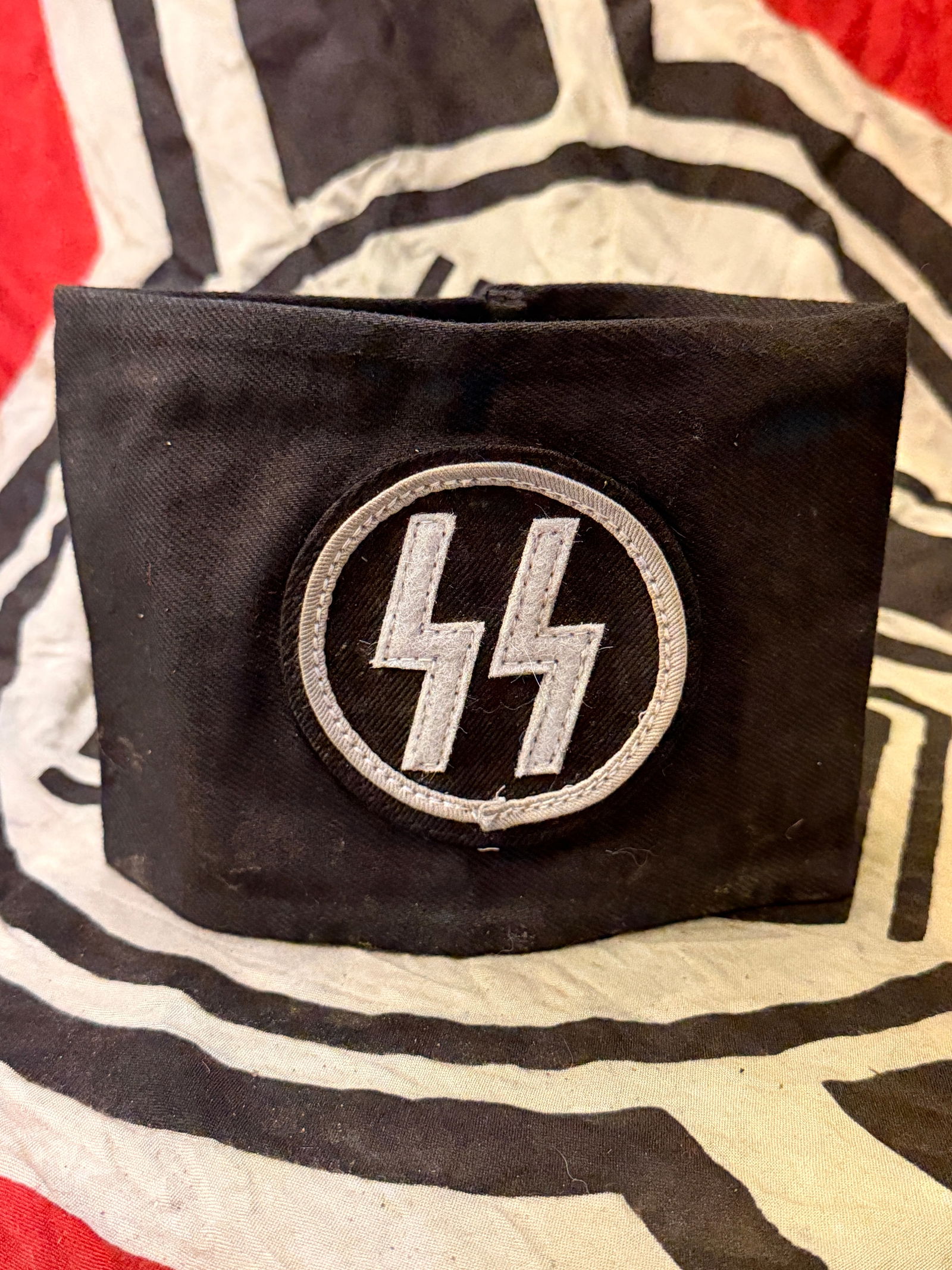 RARE WW2 GERMAN WAFFEN-SS SPORTS ARMBAND WITH RZM PAPER TAG: RARE WW2 GERMAN WAFFEN-SS SPORTS ARMBAND WITH RZM PAPER TAG. A RARE EXAMPLE. SHOWS GOOD WEAR AND USE WITH A BEAUTIFUL OVERALL PATINA. PLEASE VIEW ALL DETAILED PICTURES. A RARE EXAMPLE OF THE TIME PERI