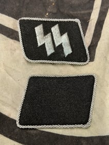 RARE PAIR OF WW2 GERMAN WAFFEN SS COLLAR TABS WITH RZM PAPER TAG