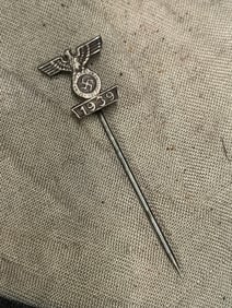 WW2 GERMAN 2ND CLASS IRON CROSS BAR STICK PIN