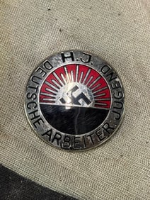 RARE EARLY Hitler Youth FIRST PATTERN HJ MEMBERSHIP BADGE. (HJ-Mitgliednadel) With RZM Maker Marked