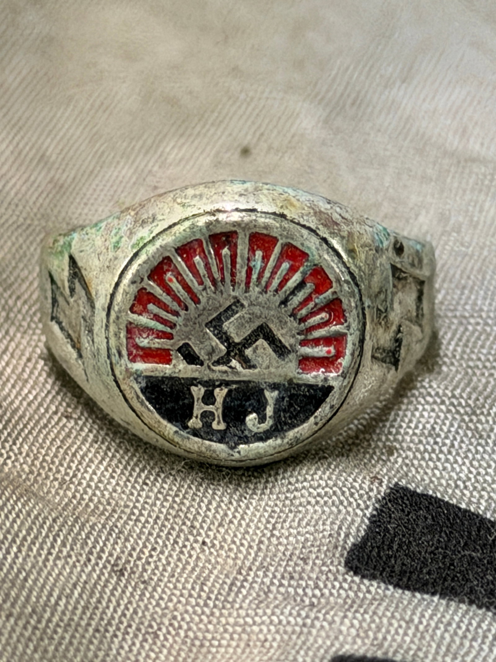 WWII Hitler Jugend Ring Sig With Runes In 925 Sterling Silver: WWII Hitler Jugend Ring Sig With Runes In 925 Sterling Silver. A rare find. Shows good wear and use with a beautiful overall patina. Please view all detailed pictures. A rare example.