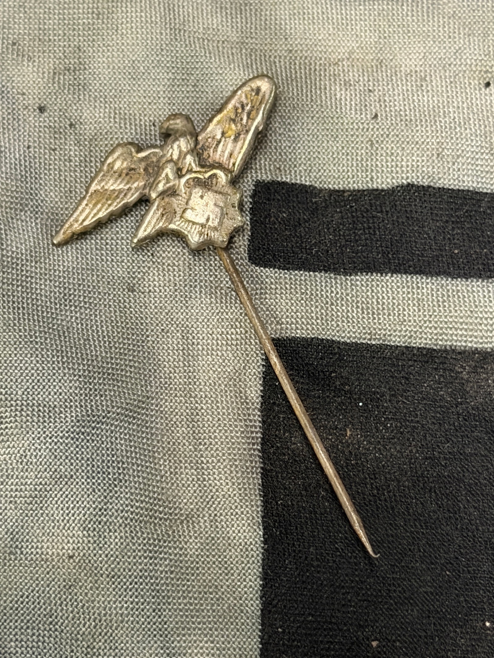 RARE WW2 GERMAN RLB STICKPIN: RARE WW2 GERMAN RLB STICKPIN. A RARE FIND. SHOWS GOOD WEAR AND USE WITH A BEAUTIFUL OVERALL PATINA. PLEASE VIEW ALL DETAILED PICTURES. A SCARCE EXAMPLE.