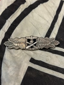 WW2 German 1st Pattern Heer/Waffen-SS “CCC?? Close Combat Clasp in silver by F&BL
