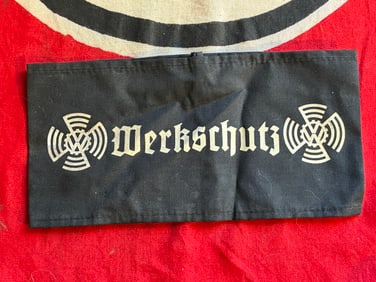 UNISSUED WW2 GERMAN WERKLUFTSCHUTZ VOLKSWAGEN FACTORY WORKERS ARMBAND