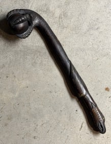 1800'S NATIVE AMERICAN HAIDA INDIANS WAR CLUB DEPICTING BALL IN EAGLE CLAW