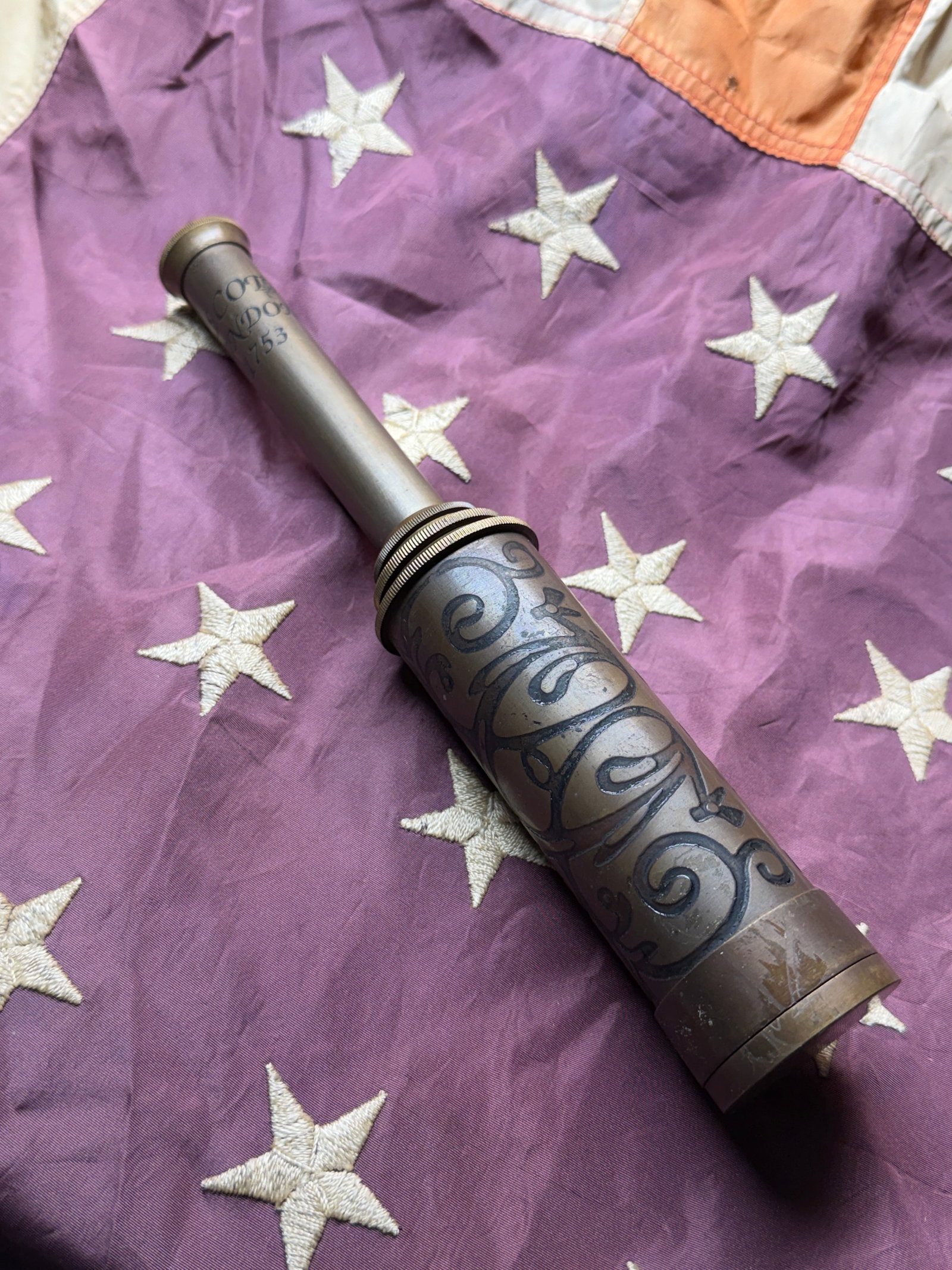 J. SCOTT 1753 REVOLUTIONARY WAR ERA LONDON MARINE TELESCOPE - FULLY ENGRAVED: J. SCOTT 1753 REVOLUTIONARY WAR ERA LONDON MARINE TELESCOPE - FULLY ENGRAVED. A VERY RARE FIND. SHOWS GOOD WEAR AND USE WITH A BEAUTIFUL OVERALL PATINA. HAS A GREAT LOOK TO IT WITH AN EXCELLENT OVERAL