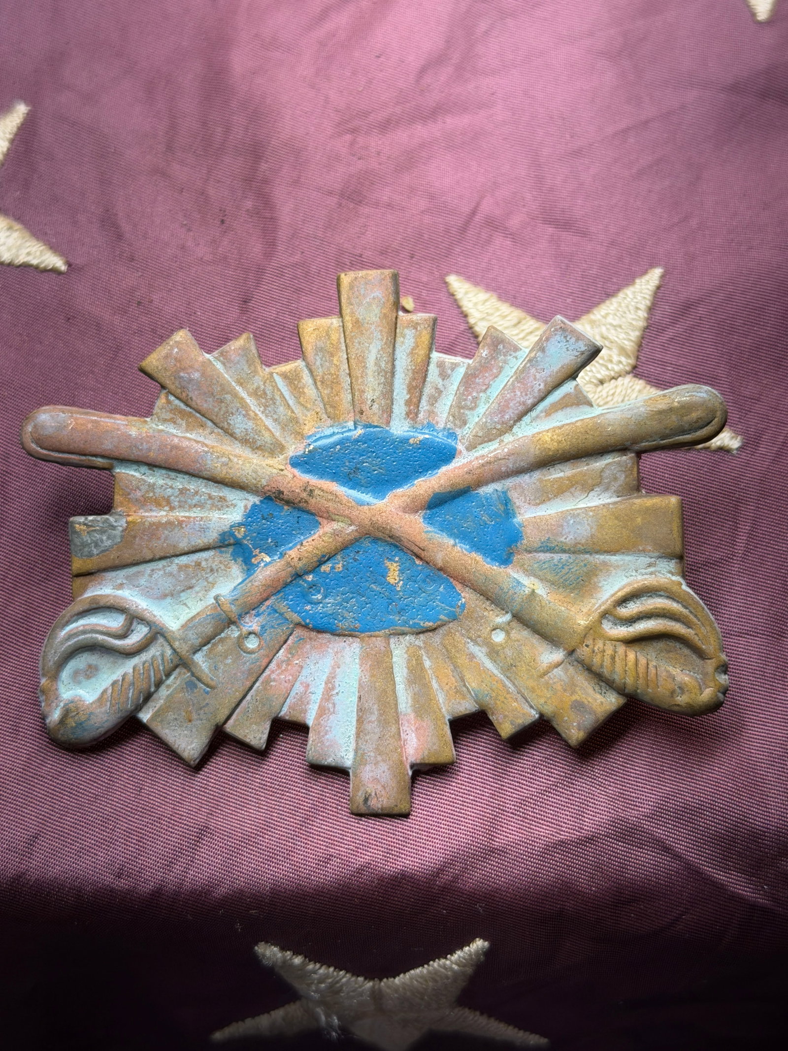 SCARCE CIVIL WAR PHIL SHERIDAN'S CAVALRY CORPS HEADGEAR BADGE INSIGNIA: The Cavalry Corps headgear badge associated with Major General Philip H. Sheridan’s Cavalry Corps of the Army of the Potomac during the American Civil War (1864–1865) was a distinctive insignia sy