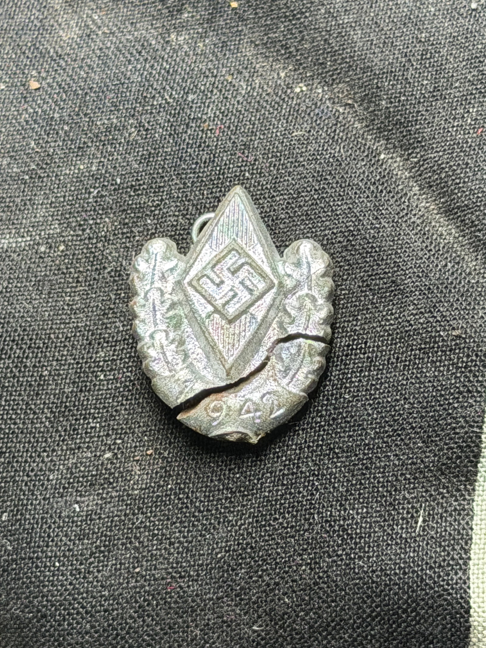 German NSDAP (NAZI PARTY) Hitler Youth HJ JUGENDFEST SPORTS AWARD PIN 1940: German NSDAP (NAZI PARTY) Hitler Youth HJ JUGENDFEST SPORTS AWARD PIN 1940.