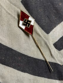 SCARCE WW2 GERMAN HITLER YOUTH TUNIC STICKPIN