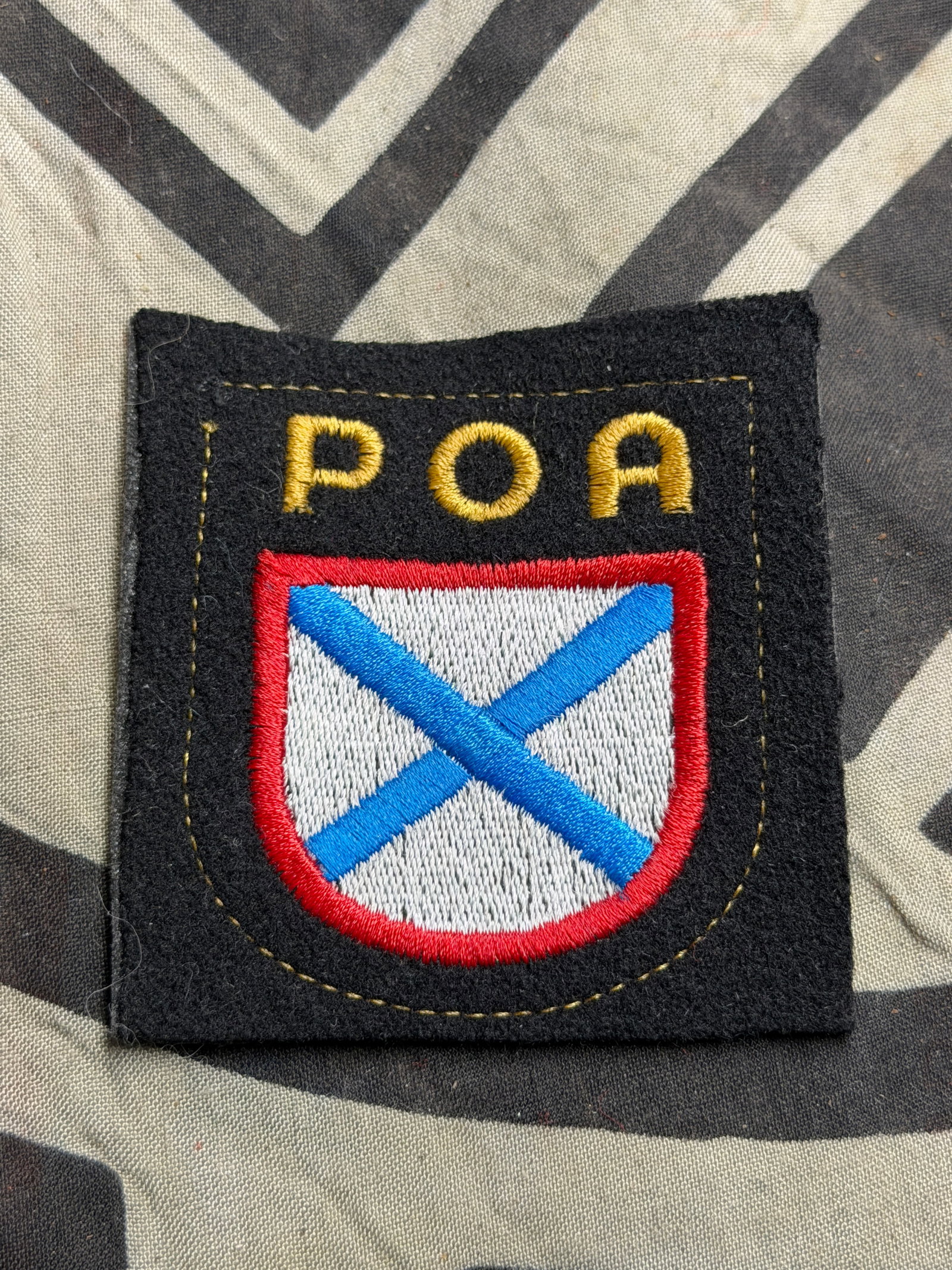 WW2 Wehrmacht Heer (Army) Russian Poa Volunteer Sleeve Shield: WW2 Wehrmacht Heer (Army) Russian “Poa” Volunteer Sleeve Shield. A fine example of a Wehrmacht Heer (Army) Russian “POA” volunteer sleeve shield; constructed of fine quality multi-colo