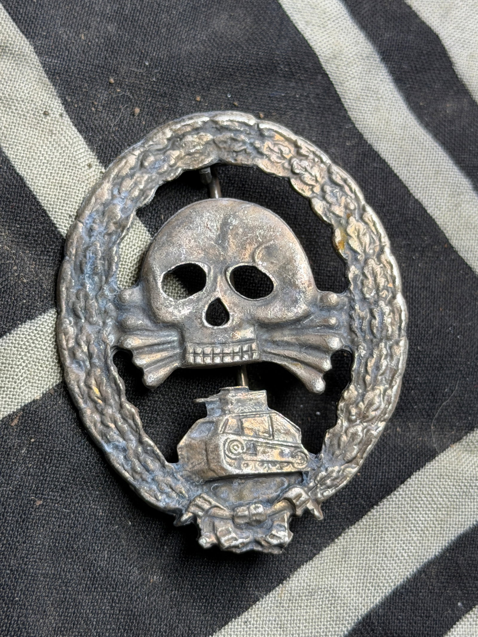 WWII LEGION CONDOR TANK BADGE SPANISH CIVIL WAR: Spanish Civil War Condor Legion Tank badge. Stamped hollow back with thin pin.