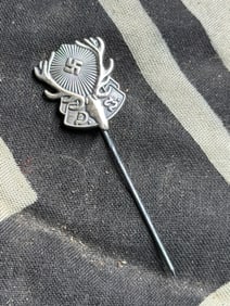 WW2 German Hunting Association lapel pin