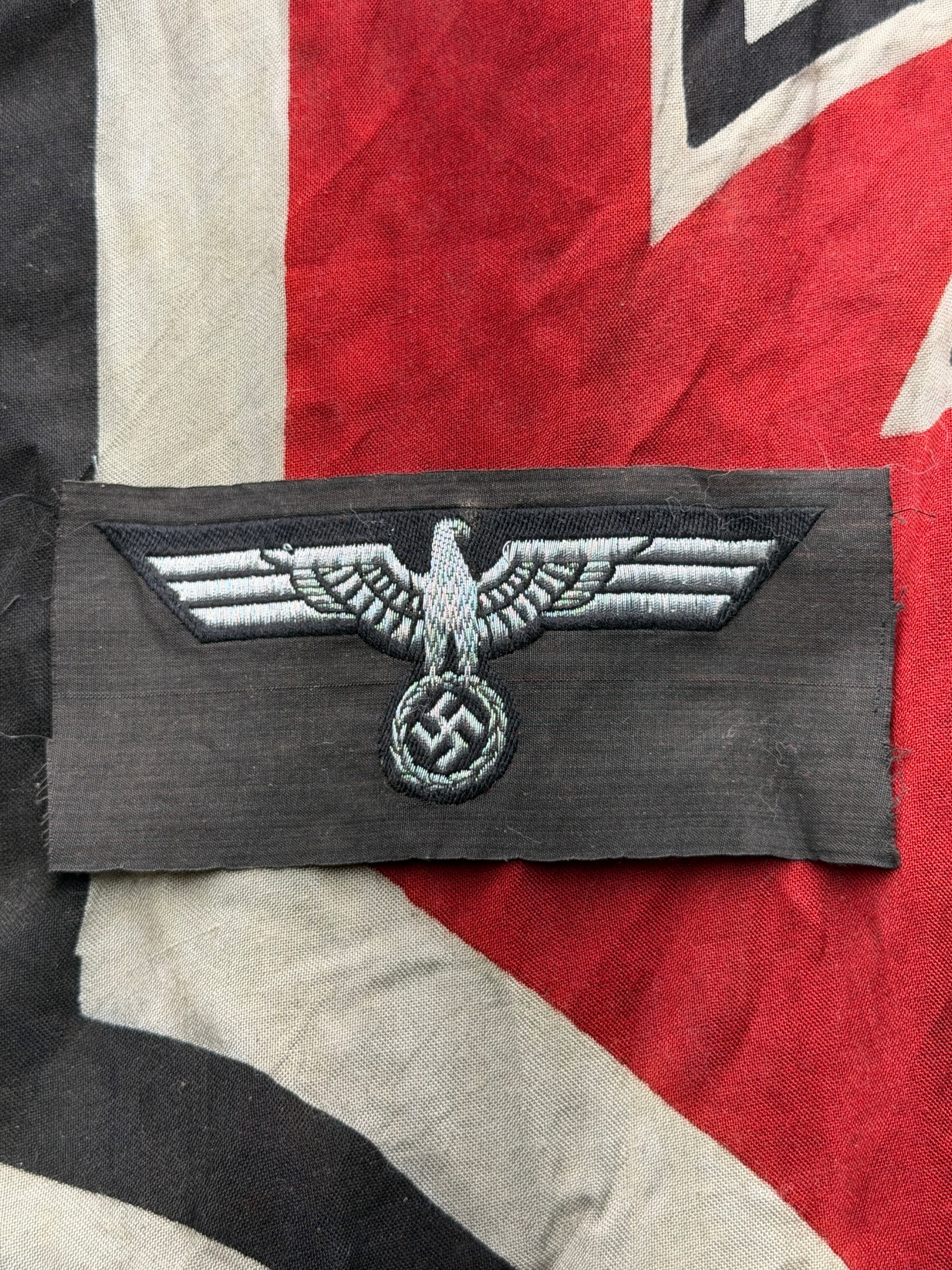 WWII German PANZER EM/NCO’S OVERSEAS/M43 CAP EAGLE. (Mützen Adler): WWII German PANZER EM/NCO’S OVERSEAS/M43 CAP EAGLE. (Mützen Adler). The German army originally adopted a slightly modified version of the NSDAP’s, Nationalsozialistische Deutsche Arbeiterpartei, 