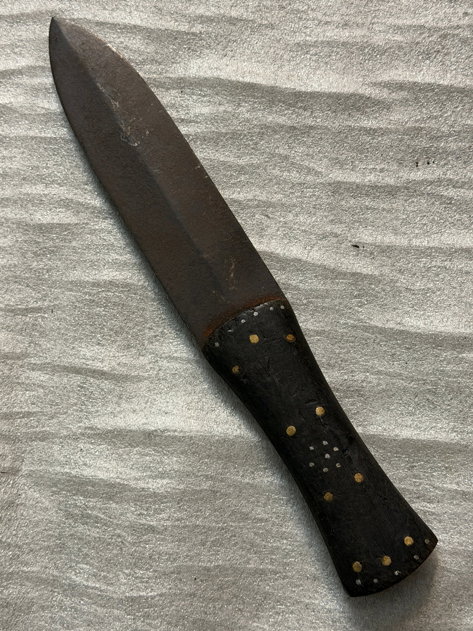 1800's 19th Century Native American Trade Knife with Decorated Handle: 1800's 19th Century Native American Trade Knife with Decorated Handle. Featured here is an authentic 19th-century Native American trade knife, measuring approximately 11 inches in total length. The kn