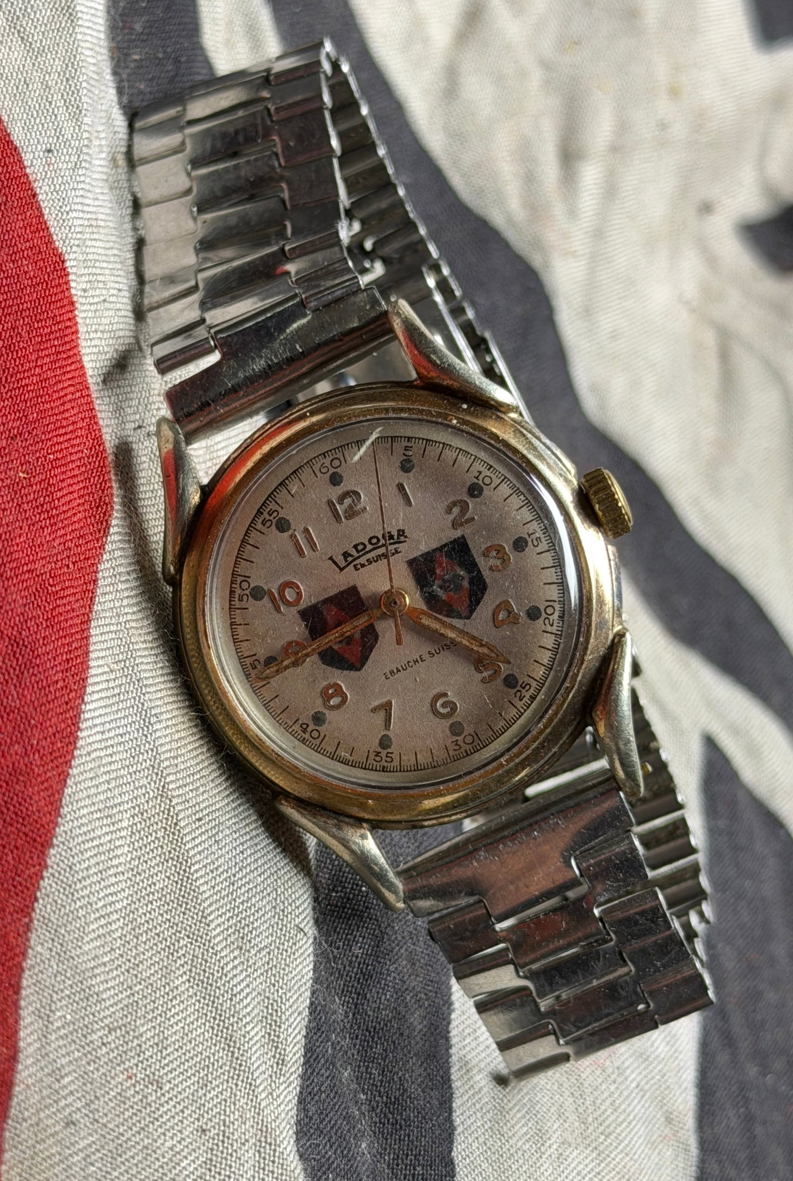 WW2 German Hitler Youth Ladoire “Ebauche Suisse?? Wristwatch: WW2 German Hitler Youth Ladoire “Ebauche Suisse” Wristwatch. A very rare find. This wristwatch, produced by the Swiss maker Ladoire, is a fine example of mid-20th-century Swiss craftsmanship d