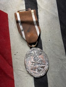 WW2 German War Merit Medal (Kriegsverdienstmedaille)
