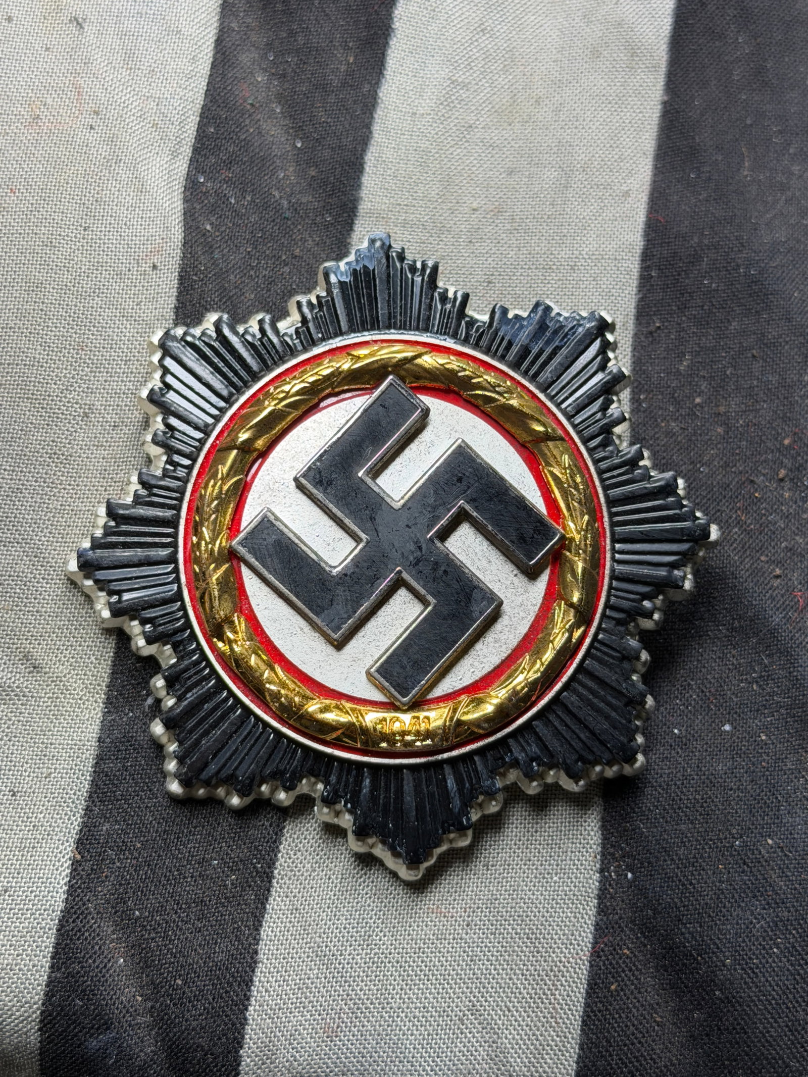 WW2 German War Merit Cross Star (Kriegsverdienstkreuz mit Schwertern), 1939–1945: This decoration is a German War Merit Cross Star, a high-level military and civil award instituted in 1939 during World War II. It was designed to recognize exceptional service to the war effort — b