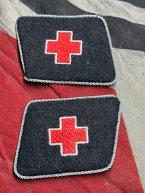 WW2 German Medical Service Collar Tabs, 1930s–1940s With RZM Paper Tag
