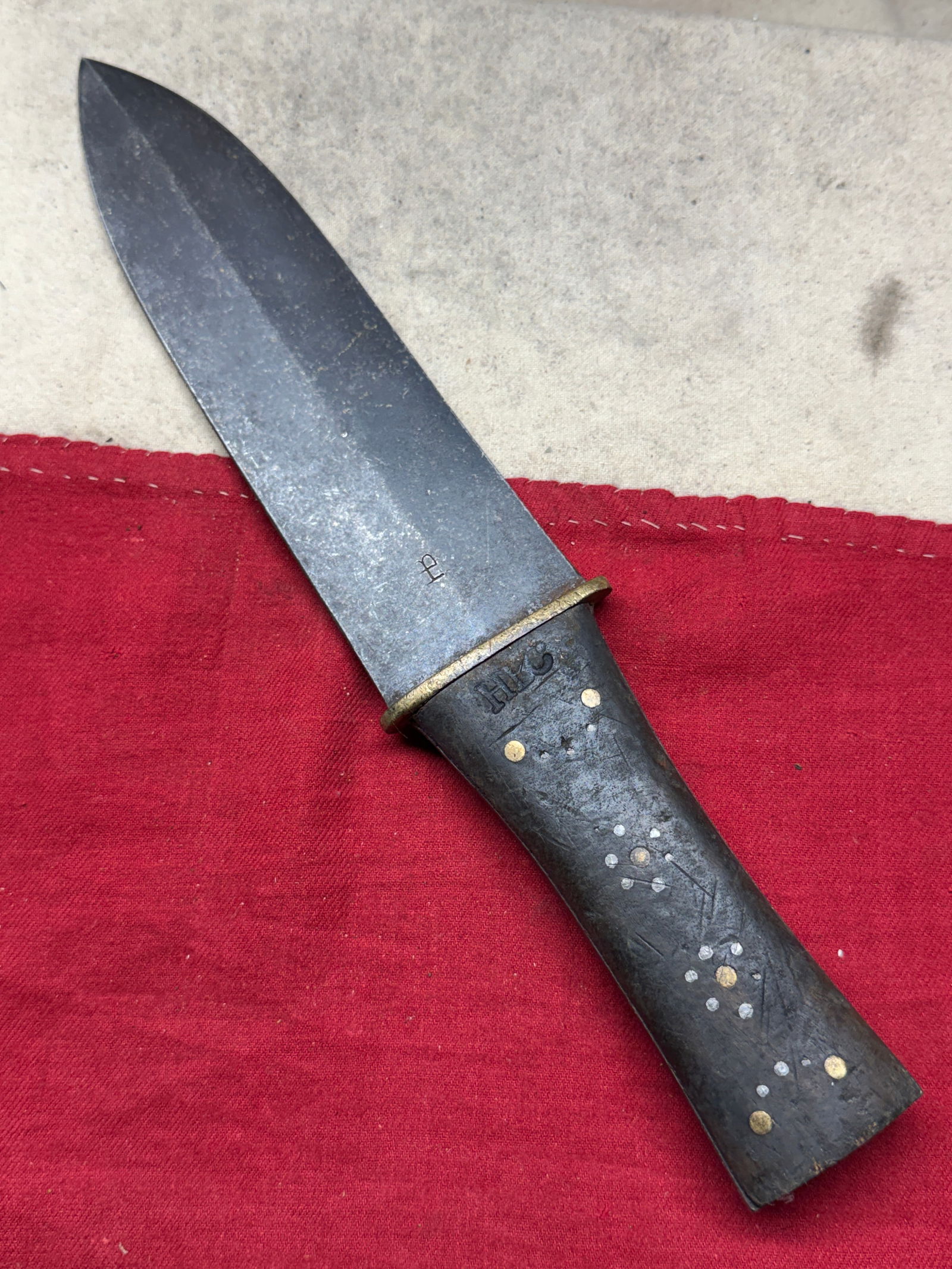 Native American Indian Hudson’s Bay Company Trade Dag Knife, ca. Early–Mid 19th Century: his trade knife, marked with the HBC stamp of the Hudson’s Bay Company, is a classic example of the edged weapons that became indispensable throughout the North American fur trade during the 1800s.