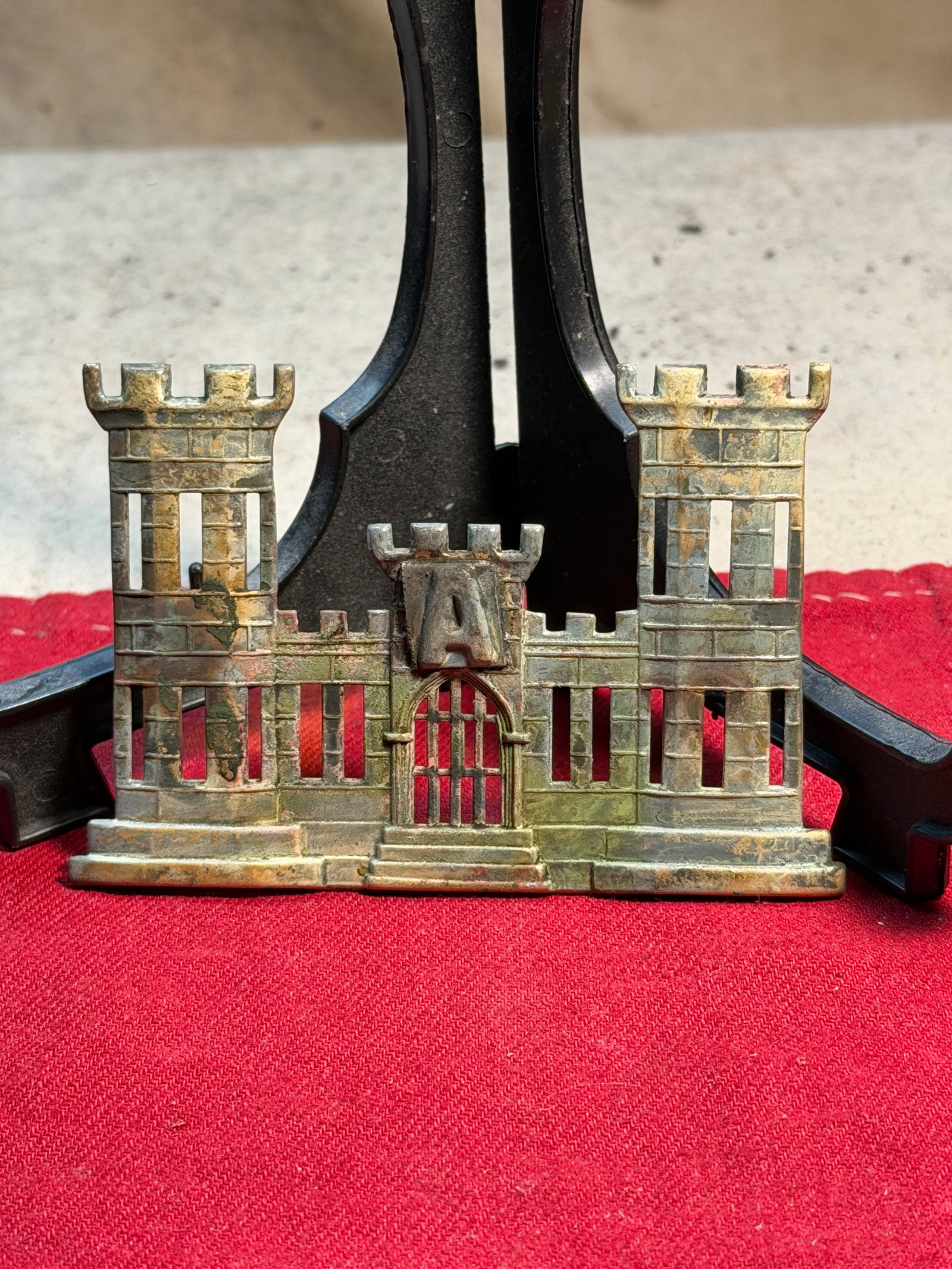 Civil War U.S. Army Corps of Engineers Castle Insignia (Company “A??): This brass castle insignia, attributed to Company “A” of the U.S. Army Corps of Engineers, dates to the American Civil War (1861–1865) and represents one of the most iconic symbols used by U
