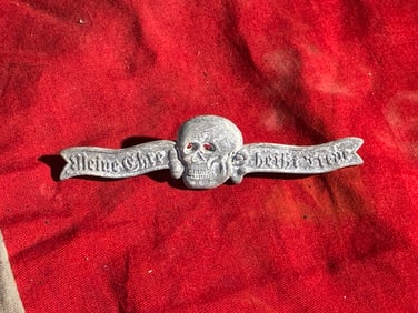 WW2 German “Meine Ehre heißt Treue?? SS Motto Brooch Badge By RZM M1/34