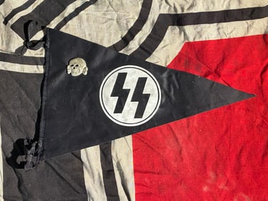 WW2 German SS Pennant With Attached Totenkopf Cap Badge (c. 1930s–1945)