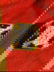 1st Ukrainian Division Collar / Cap Badge