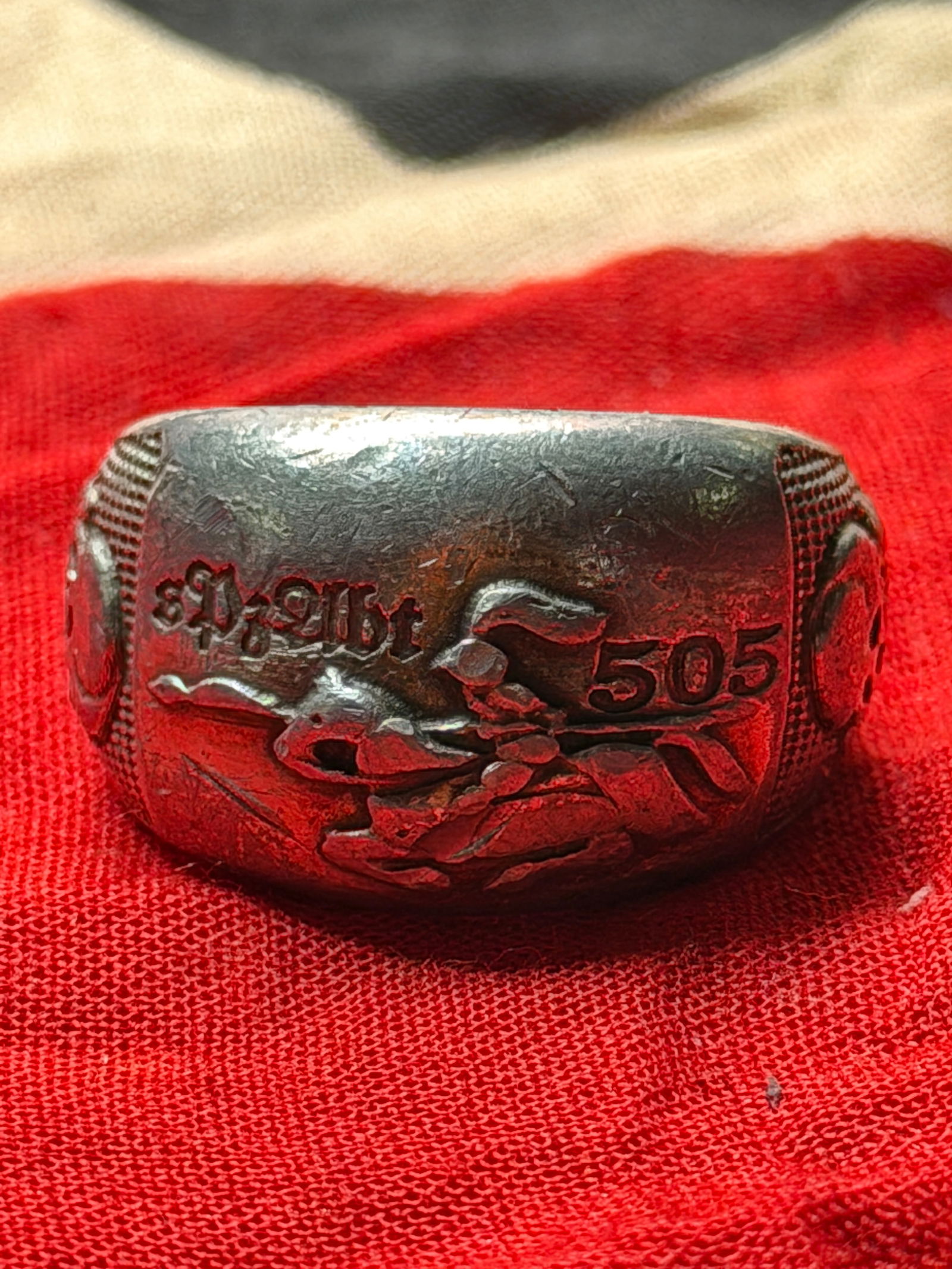 RARE WW2 GERMAN TOTENKOPF SS HIGH RANKING OFFICER'S SILVER RING: RARE WW2 GERMAN TOTENKOPF SS HIGH RANKING OFFICER'S SILVER RING. A VERY RARE FIND. SHOWS GOOD WEAR AND USE WITH A BEAUTIFUL OVERALL PATINA. VERY WELL MADE AND VERY UNIQUE. MOST PROBABLY CUSTOM MADE BY