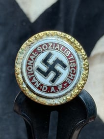 WW2 NSDAP Golden Party Badge (Goldenes Parteiabzeichen)