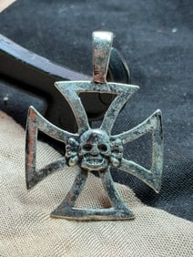 WW2 German Iron Cross with Totenkopf Motif 925