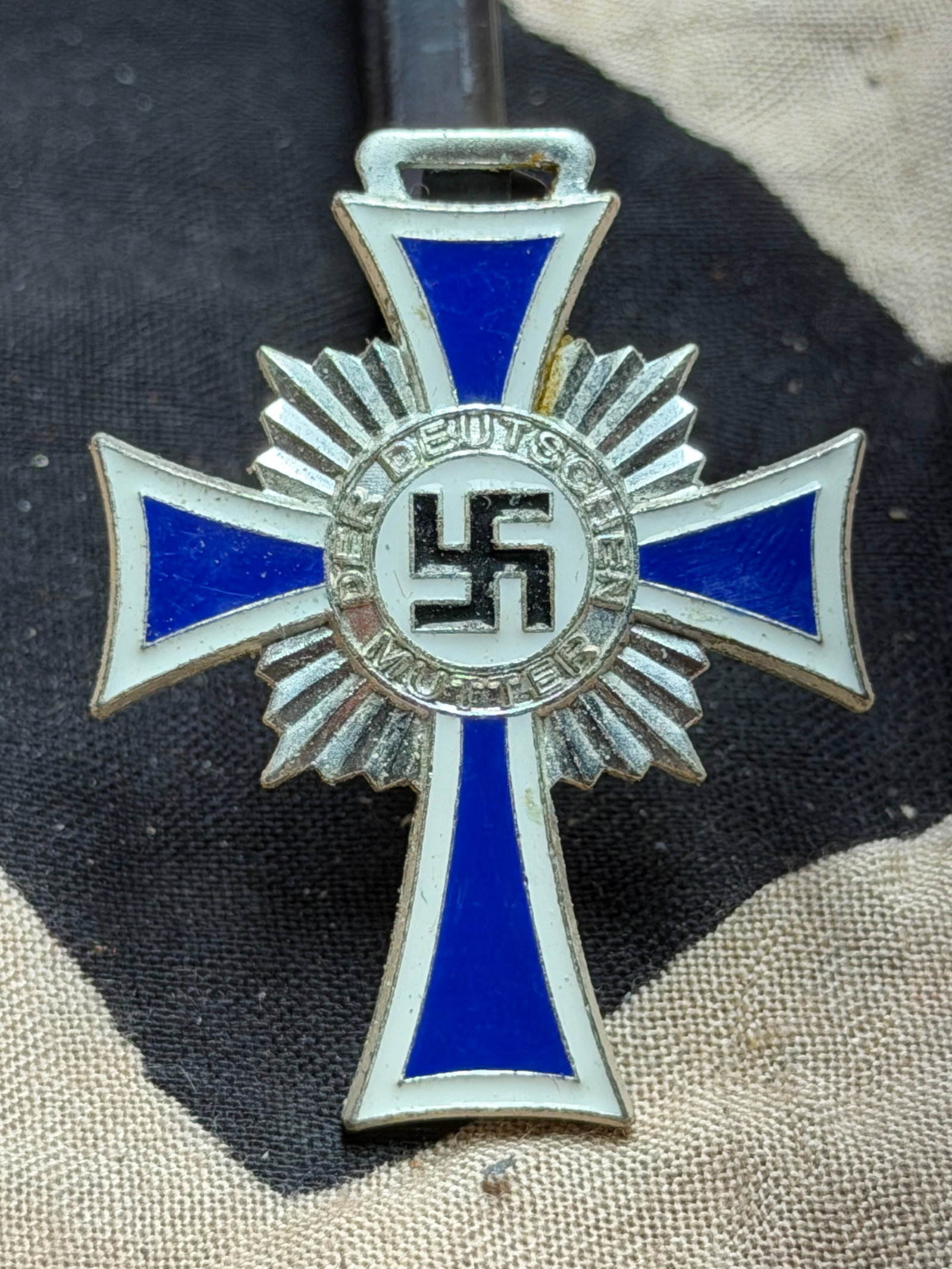 WW2 German 16-Year Faithful Service Cross (Treudienst-Ehrenzeichen): This medal is the Faithful Service Cross for 16 Years (Treudienst-Ehrenzeichen), instituted in 1938 by Nazi Germany to recognize long and continuous civilian service to the state. Awarded primarily to